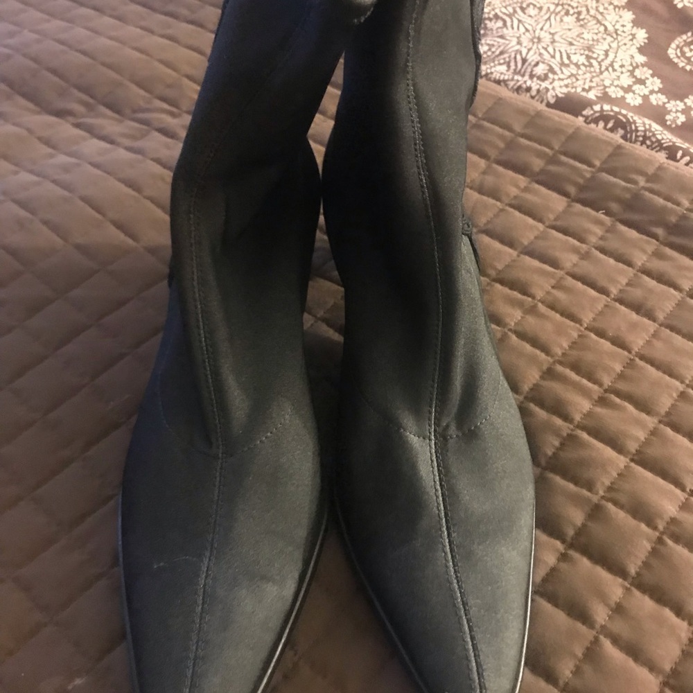 Bernardo ankle boots
